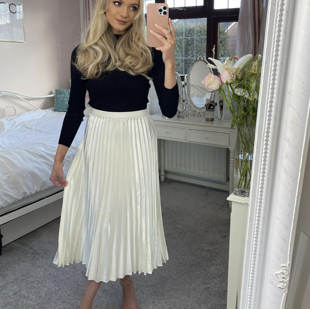 Zara satin effect pleated midi skirt White S
